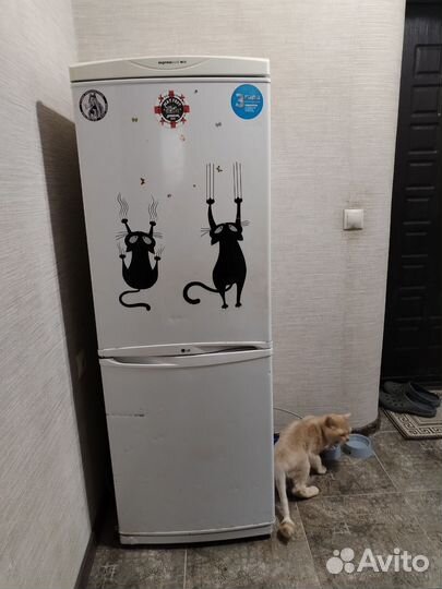 Холодильник бу lg