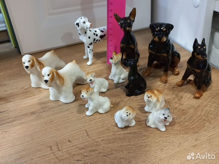 Фарфоровые статуэтки собак