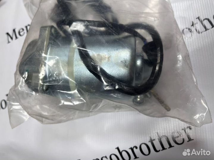 Моторчик задней пятой двери SRX Tahoe Escalade