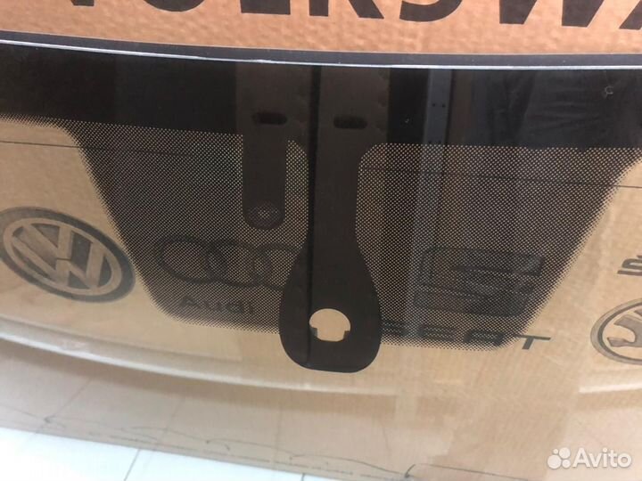 Стекло лобовое VW Teramont