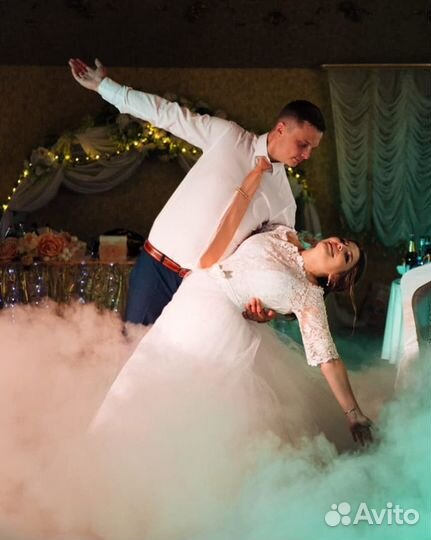 Тяжёлый дым, холодные фонтаны,конфетти бластер