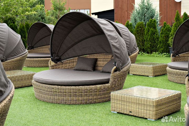 Кровать плетеная круглая из иск. ротанга