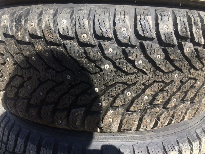 Nokian Tyres Hakkapeliitta 9 215/50 R17 95T