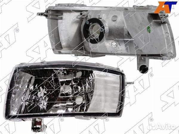 Фара противотуманная, туманка toyota corolla runx
