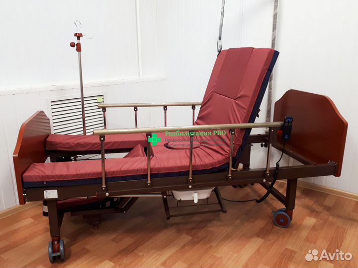 Медицинская кровать для лежачих больных