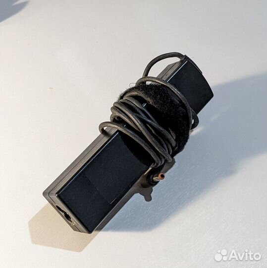 На запчасти ноутбук Lenovo G565 и iPhone SE 2016