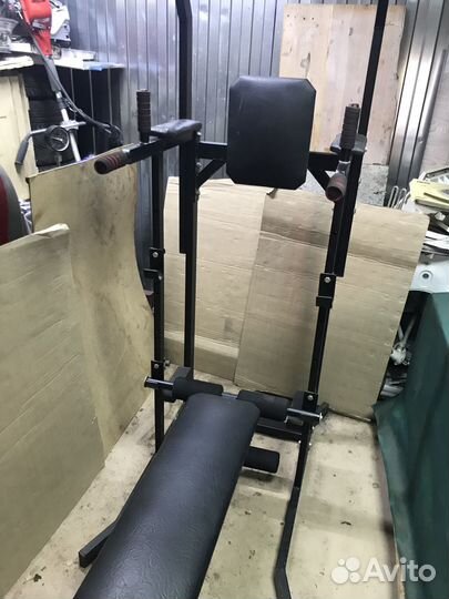 Универсальный тренажер для дома - напольный турник