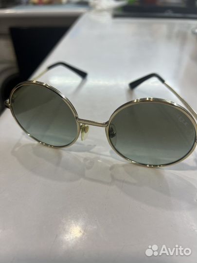 Солнцезащитные очки женские vogue