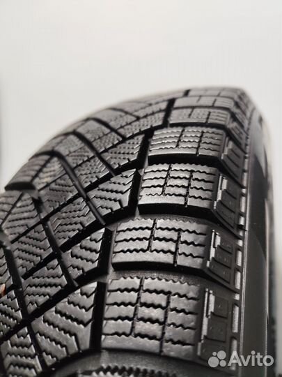 Pirelli Ice Zero FR 185/65 R15