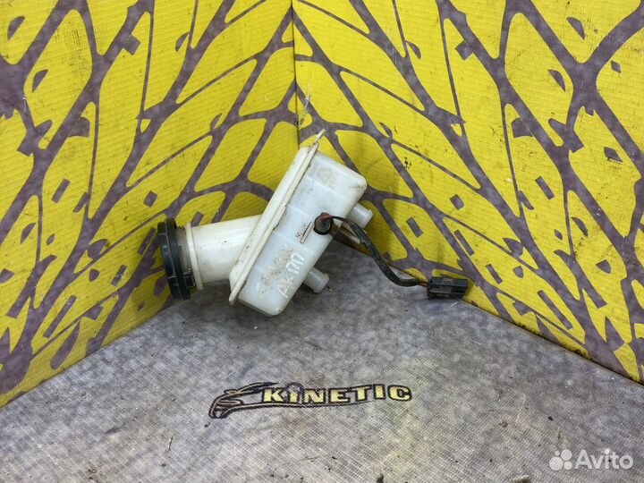 Бачок тормозного цилиндра Шевроле Спарк 0.8 АКПП