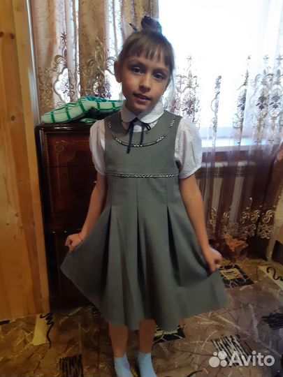 Продаю Сарафан форма школьная, рост 134,размер 32