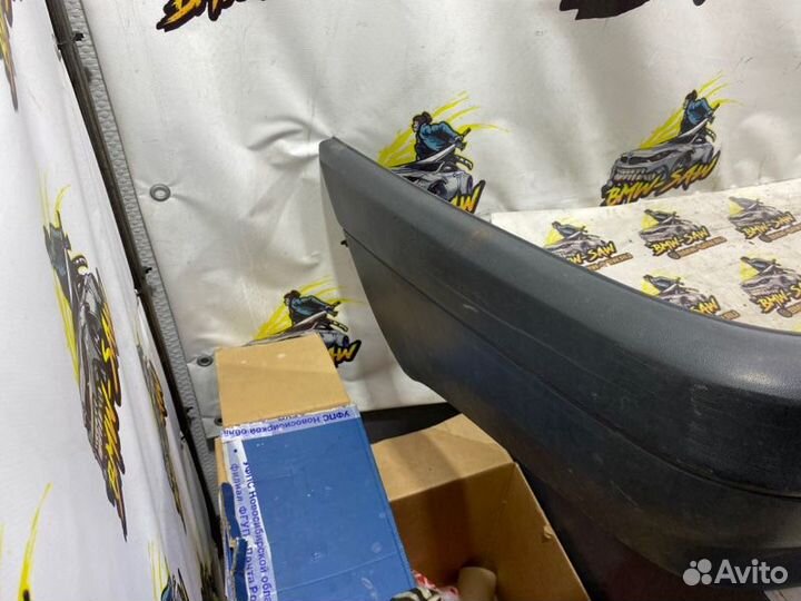 Бампер задний Audi 80 B3 AAD 1991