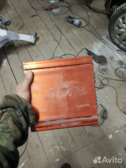 Сабвуфер с усилителем