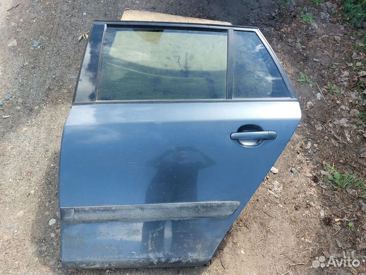 Дверь задняя Skoda Fabia 2 универсал 2007-15