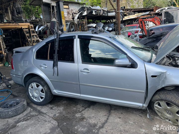 Разбор volkswagen jetta MK4 (подлокотник продан)