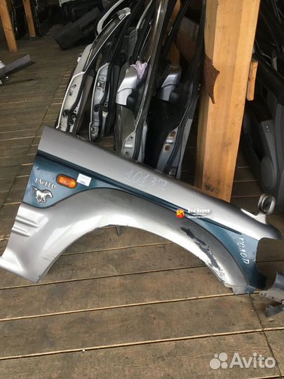 Крыло Galloper (Галопер) переднее правое зелёное