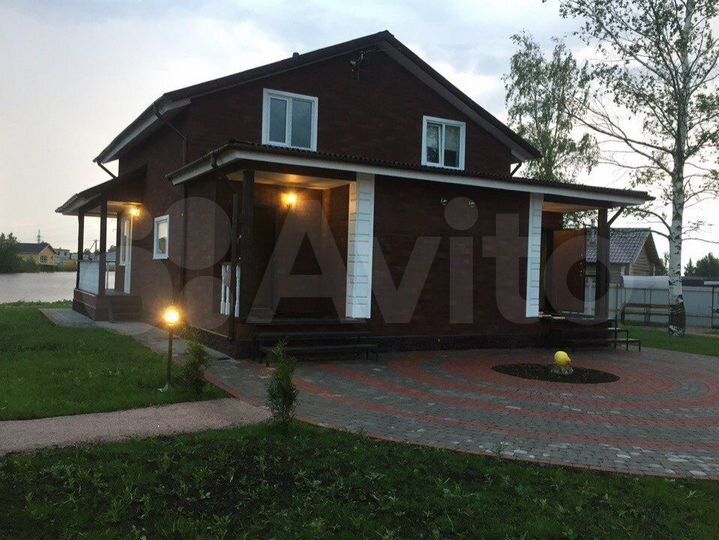 Коттедж 200 м² на участке 15 сот.