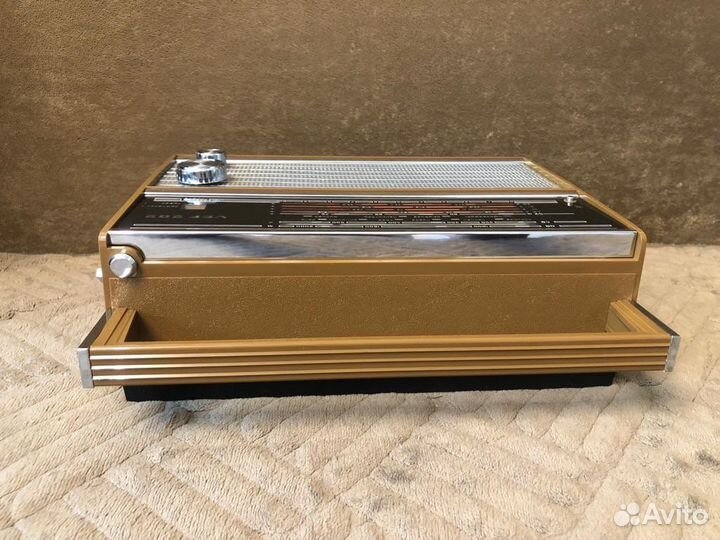 VEF 202 с FM светло-коричневый цвет