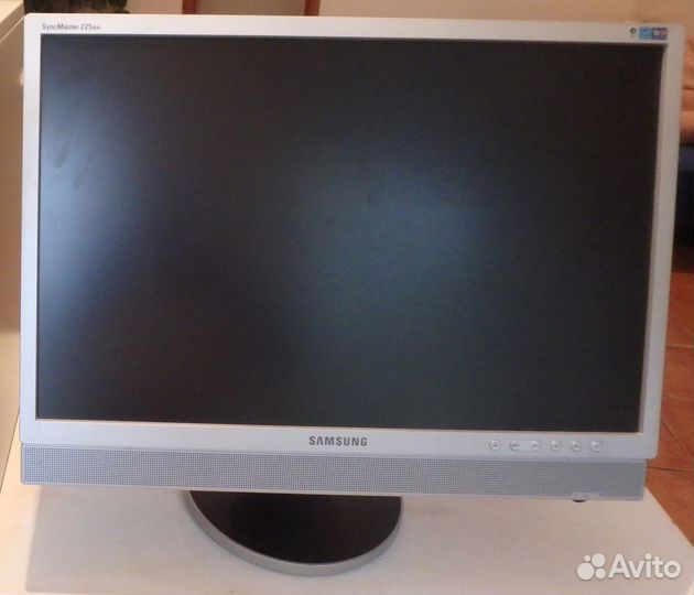 Монитор Samsung 22 дюйма со звуковой колонкой