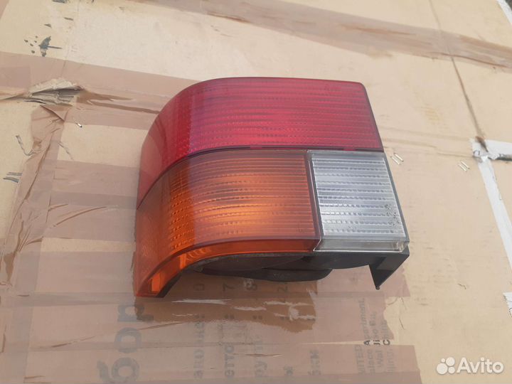 Фонарь задний VW T-4