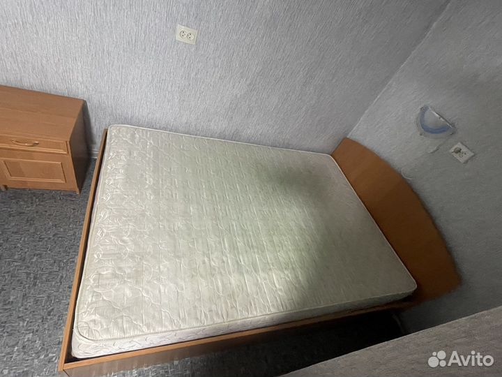 Матрас 140х200 бу