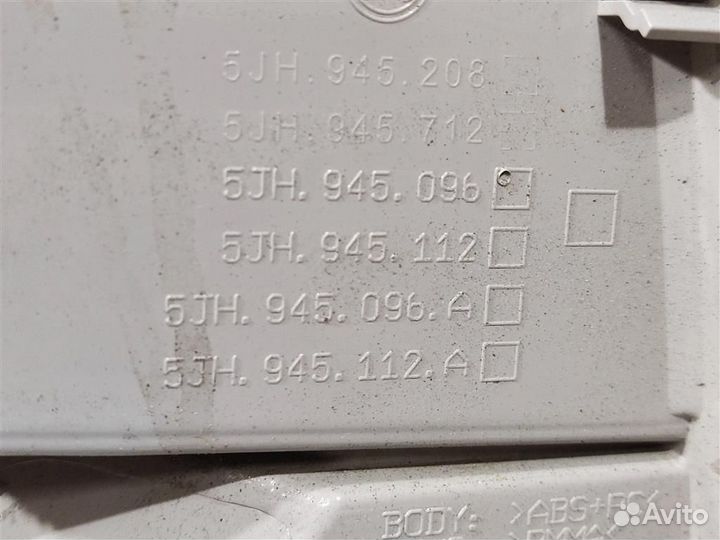 Фонарь задний правый Skoda Rapid