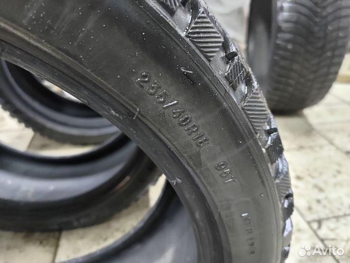 Michelin X-Ice North XIN3 235/40 R18 95T