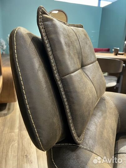 Кресло крутящееся Teslon ткань под нубук