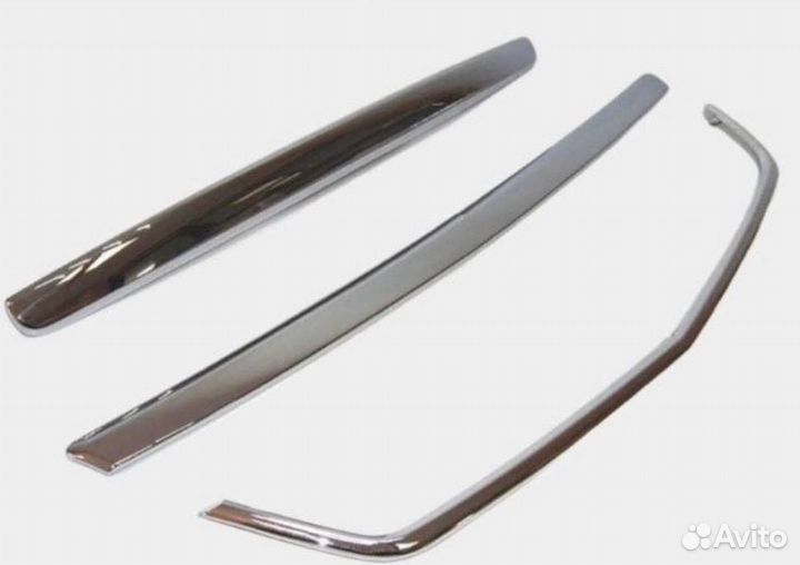 Молдинги на LADA priora