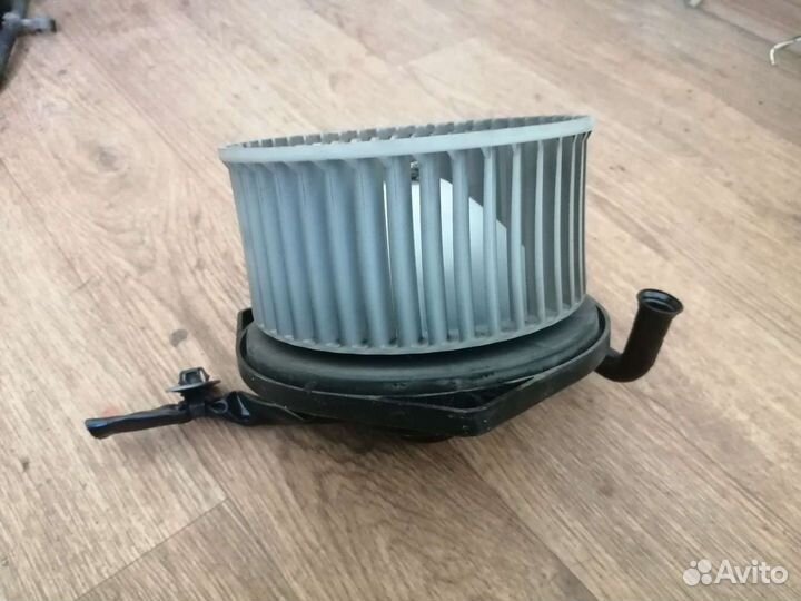 Мотор печки Mitsubishi lancer 9