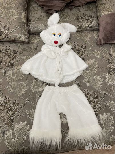 Новогодний костюм зайчика