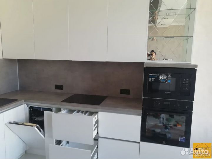 Угловая кухня в рассрочку