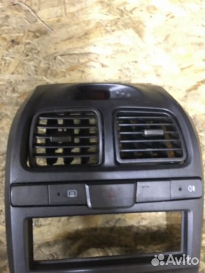 Декоративная накладка торпеды Hyundai Accent G4EC