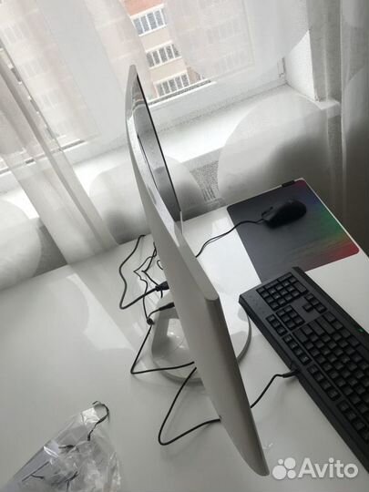 Монитор Samsung 32 дюйма