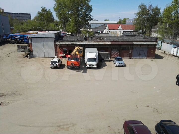 Продам помещение свободного назначения, 1370 м²