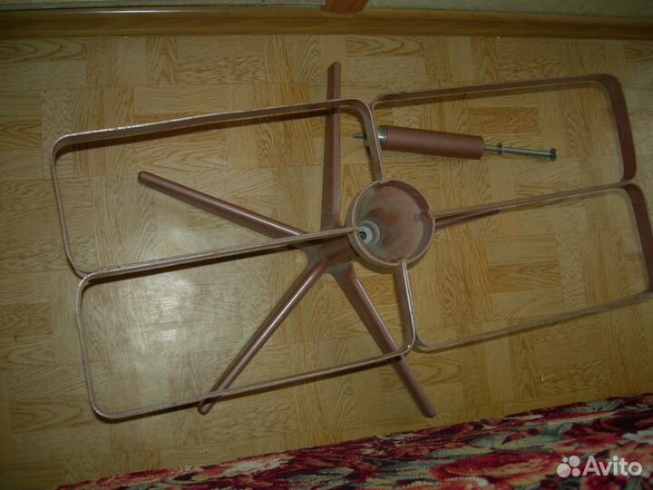 Подставка под телевизор