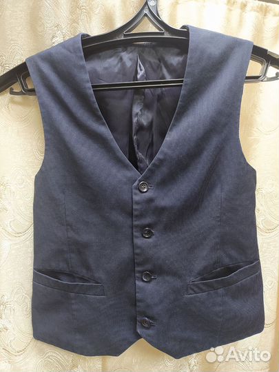 Жилетка р.146/36