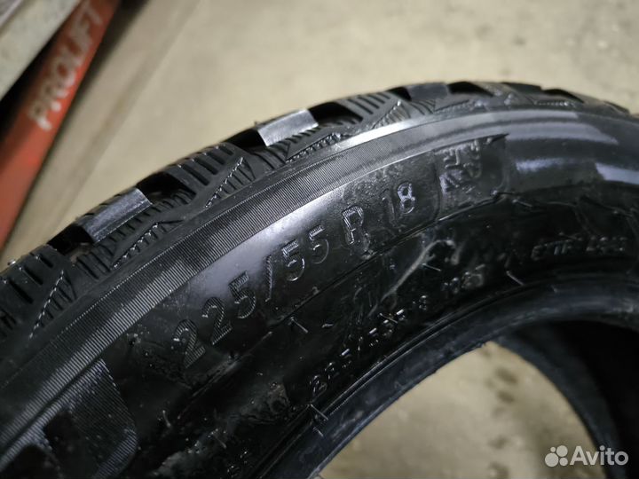 Michelin X-Ice North 4 225/55 R18 102V