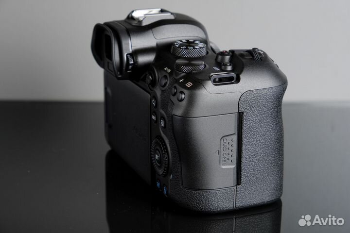 Canon R6 Kit RF 24-105mm f/4-7.1 IS STM новый