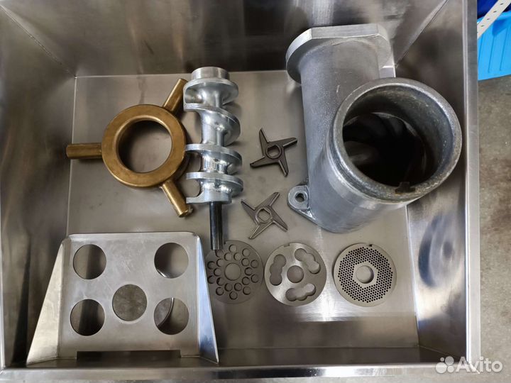 Мясорубка KT LM-98/P 750кг/час