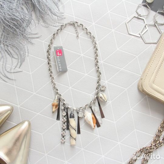Км Брендовые украшения на шею