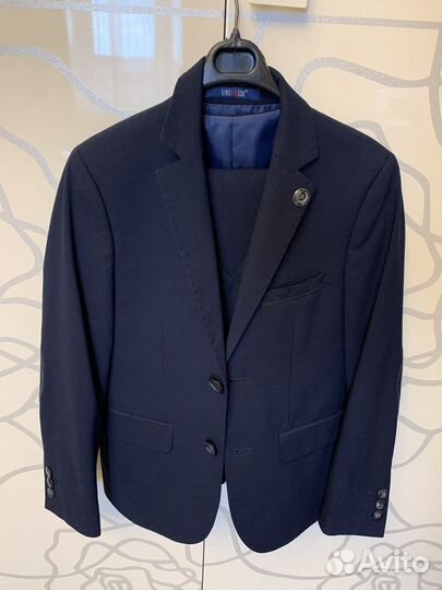 Школьный костюм для мальчика 128 тройка