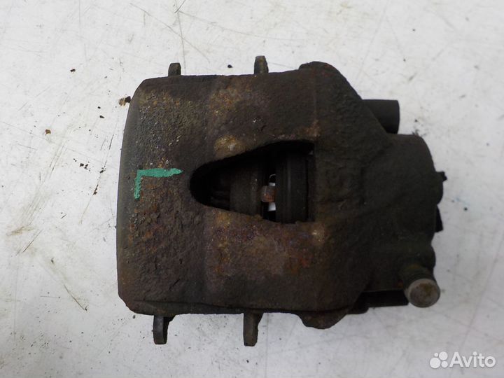 Суппорт тормозной передний правый Seat Leon 2009-2