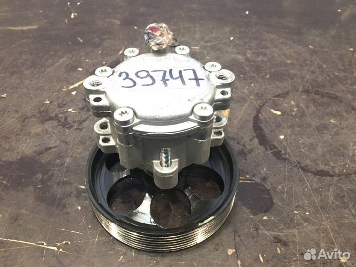 Насос гидроусилителя Renault Duster 1