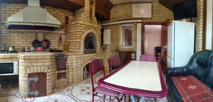 Дом 95 м² на участке 4 сот.