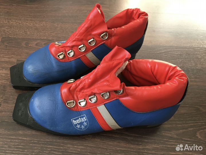 Лыжные ботинки