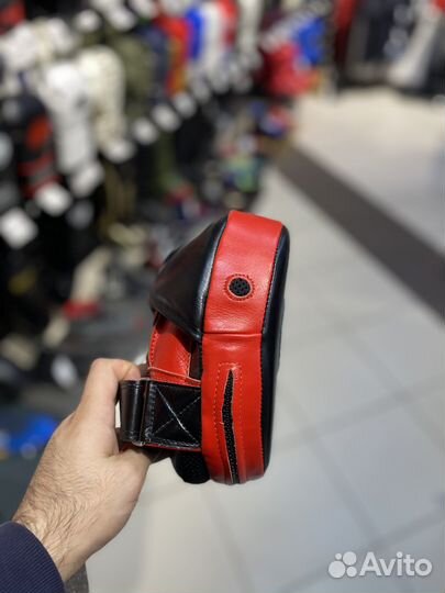 Лапы тренерские leaders T-AIR BK/RD черный/красный