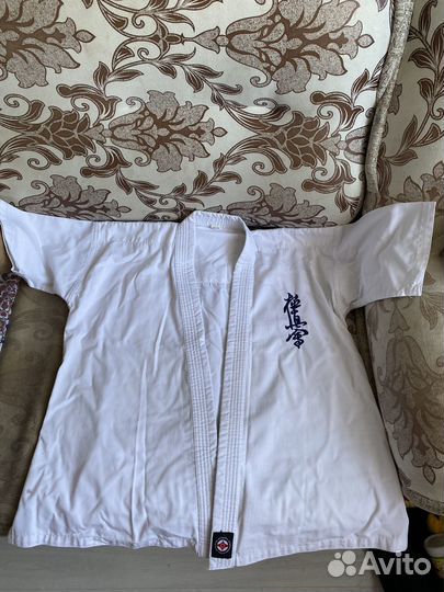 Кимоно и защита карате 130 б/у