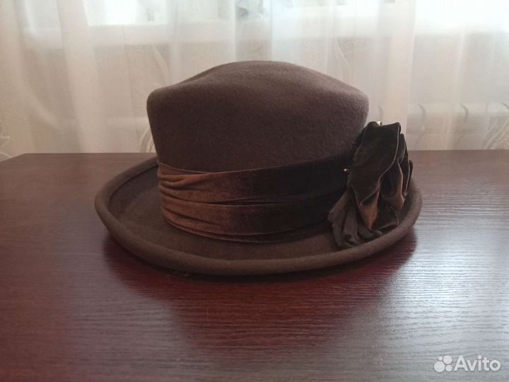 Женская фетровая шляпа