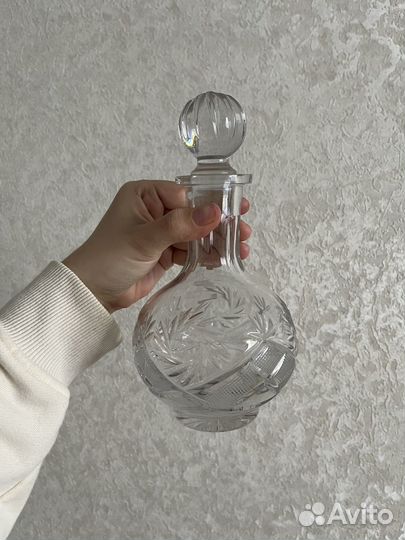 Графин хрустальный и рюмочки